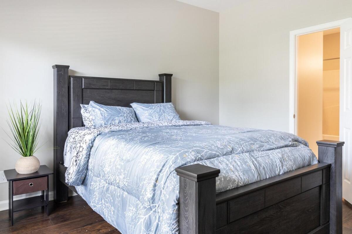 Stylish And Cozy Retreat Villa Buford Bagian luar foto
