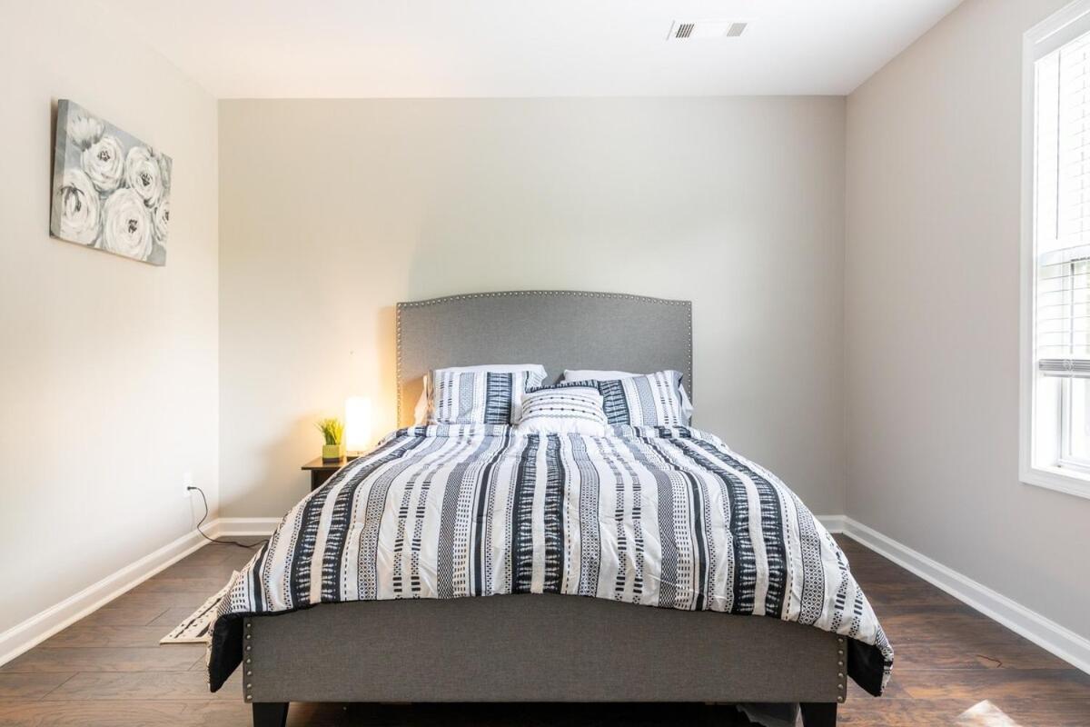 Stylish And Cozy Retreat Villa Buford Bagian luar foto